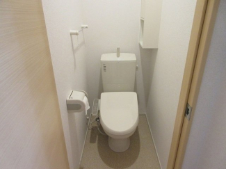 コンパクトで使いやすいトイレです