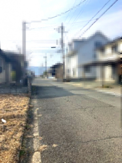 【前面道路含む現地写真】