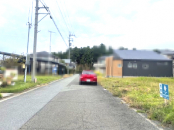 【前面道路含む現地写真】