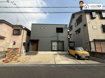 スーパーハズイ　西店まで徒歩3分！
ドン・キホーテ草津店・バロー草津店まで徒歩5分♪
オール電化♪
駐車3台可！