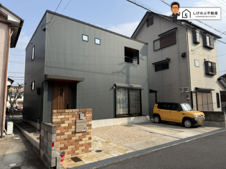 スーパーハズイ　西店まで徒歩3分！
ドン・キホーテ草津店・バロー草津店まで徒歩5分♪
オール電化♪
駐車3台可！