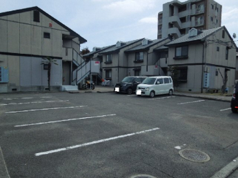 【駐車場】