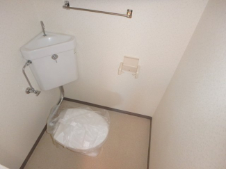 コンパクトで使いやすいトイレです