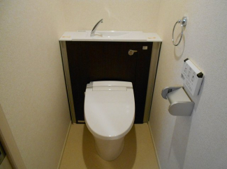 落ち着いたトイレです