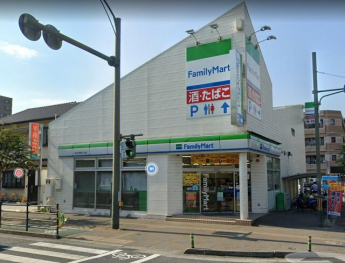 ファミリーマート松山平和通五丁目店まで191m