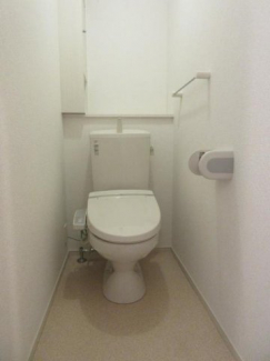 コンパクトで使いやすいトイレです