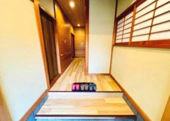 【玄関】
