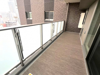 【バルコニー】