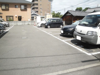 【駐車場】