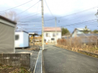 【前面道路含む現地写真】
