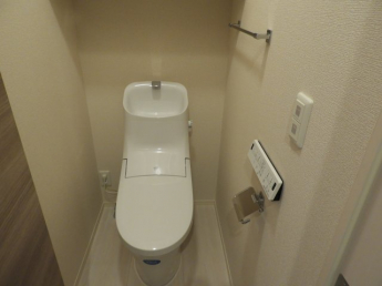 シンプルで使いやすいトイレです