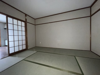 落ち着いた雰囲気の和室付きです