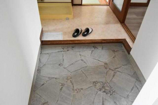 松山市畑寺２丁目のマンションの画像