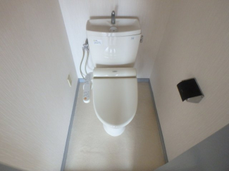 コンパクトで使いやすいトイレです