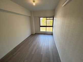 洋室6.4帖