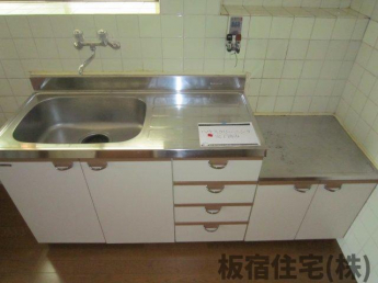 使い勝手のいい洋室です