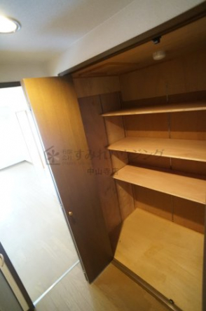参考、同建物・同間取りの号室