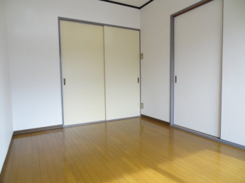 【寝室】