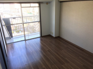 ６帖の洋室