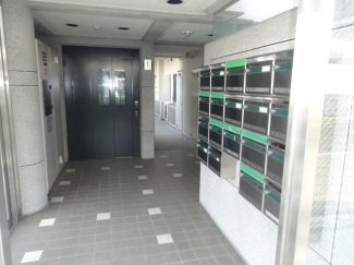 【エントランス】