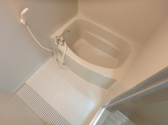 ゆったり過ごせるお風呂です
