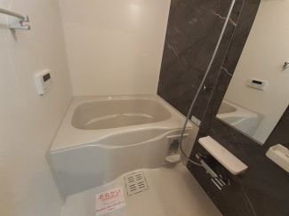 コンパクトで使いやすいお風呂です