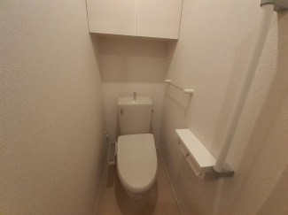 コンパクトで使いやすいトイレです