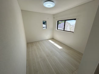 ゆったりした洋室です