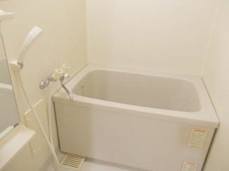 ゆったり過ごせるお風呂です