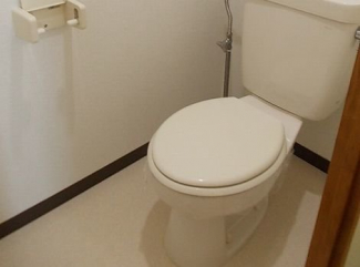 シンプルで使いやすいトイレです