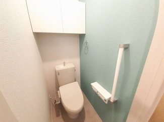 コンパクトで使いやすいトイレです