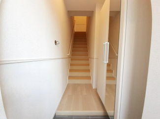 落ち着いた玄関です