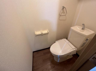 冬も暖か温水暖房便座