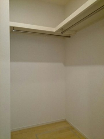 たっぷりとした収納スペースです