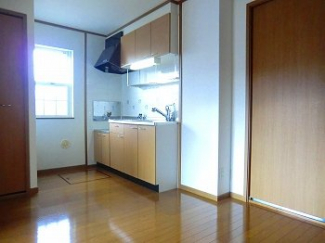 コンパクトなキッチンで掃除もラクラク