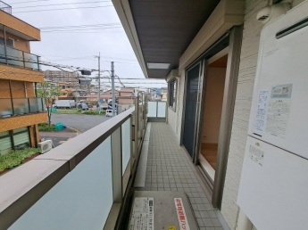 【バルコニー】