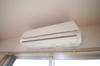 内装は落ち着いています