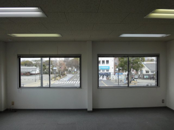 糸吉ビル　３階　３０１号室の画像