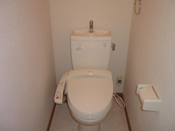 清潔感のあるトイレです