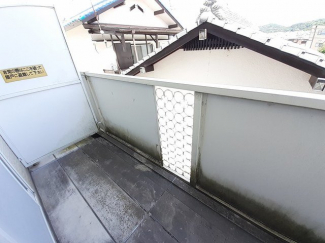 お洗濯にも便利なバルコニー付き