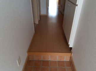 毎日通る玄関はこちらです
