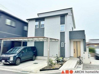 色合いが明るくおしゃれなお家です♪