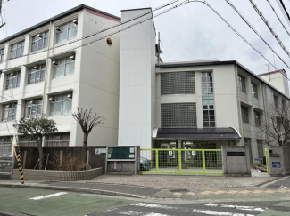 神戸市立西郷小学校まで407m