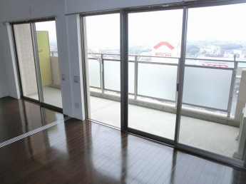 新居浜市坂井町２丁目のマンションの画像