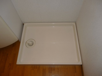 防水パン付きの室内洗濯機置場