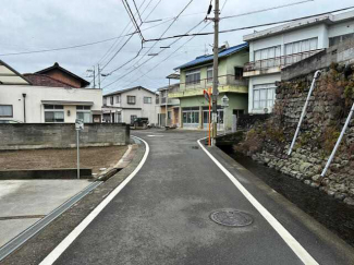 前面道路－北西側