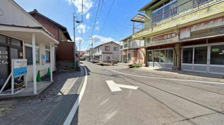 前面道路－北西側