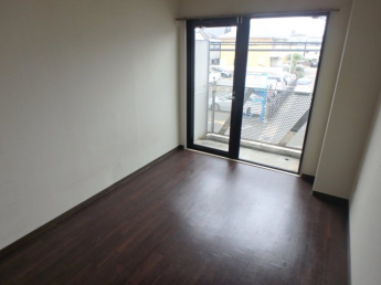 落ち着いて過ごせるお部屋