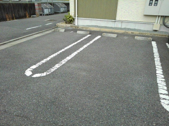 【駐車場】