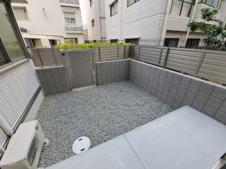 【庭】